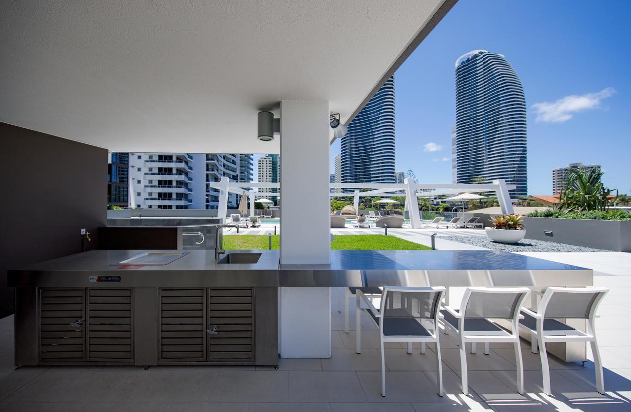 Dayday Premier Apartments At 2663 Gold Coast Hwy, Broadbeach Bagian luar foto