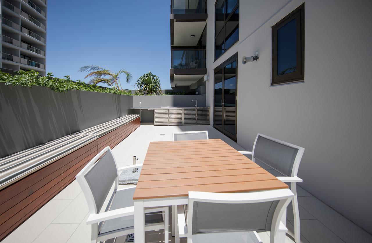 Dayday Premier Apartments At 2663 Gold Coast Hwy, Broadbeach Bagian luar foto